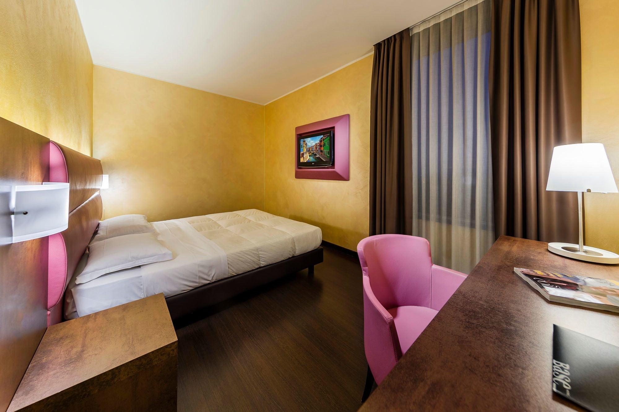 Base Hotel โนเวนตา ดิ ปิอาเว ภายนอก รูปภาพ